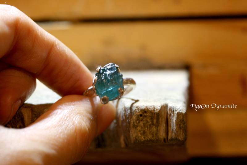 Roher Apatit Sterling Silber Ring - Made To Order von PigeonDynamite