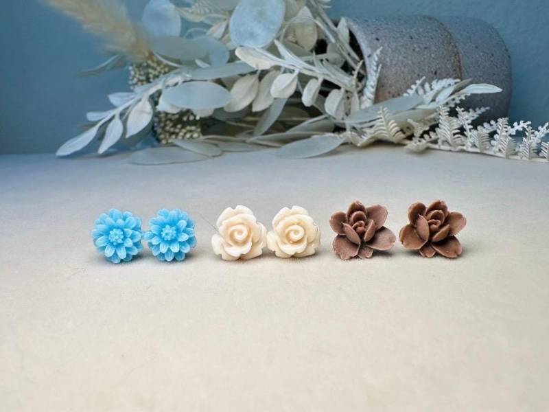 Blumen Ohrringe Set in Blau Creme Und Braun, Niedliche Ohrstecker, Orchidee Gänseblümchen Rosenohrring Geschenkset Blumen Ohrringe Set in Blau Creme Und Braun, Niedliche Ohrstecker, Orchidee Gänseblümchen Rosenohrring Geschenkset von PiggleAndPop