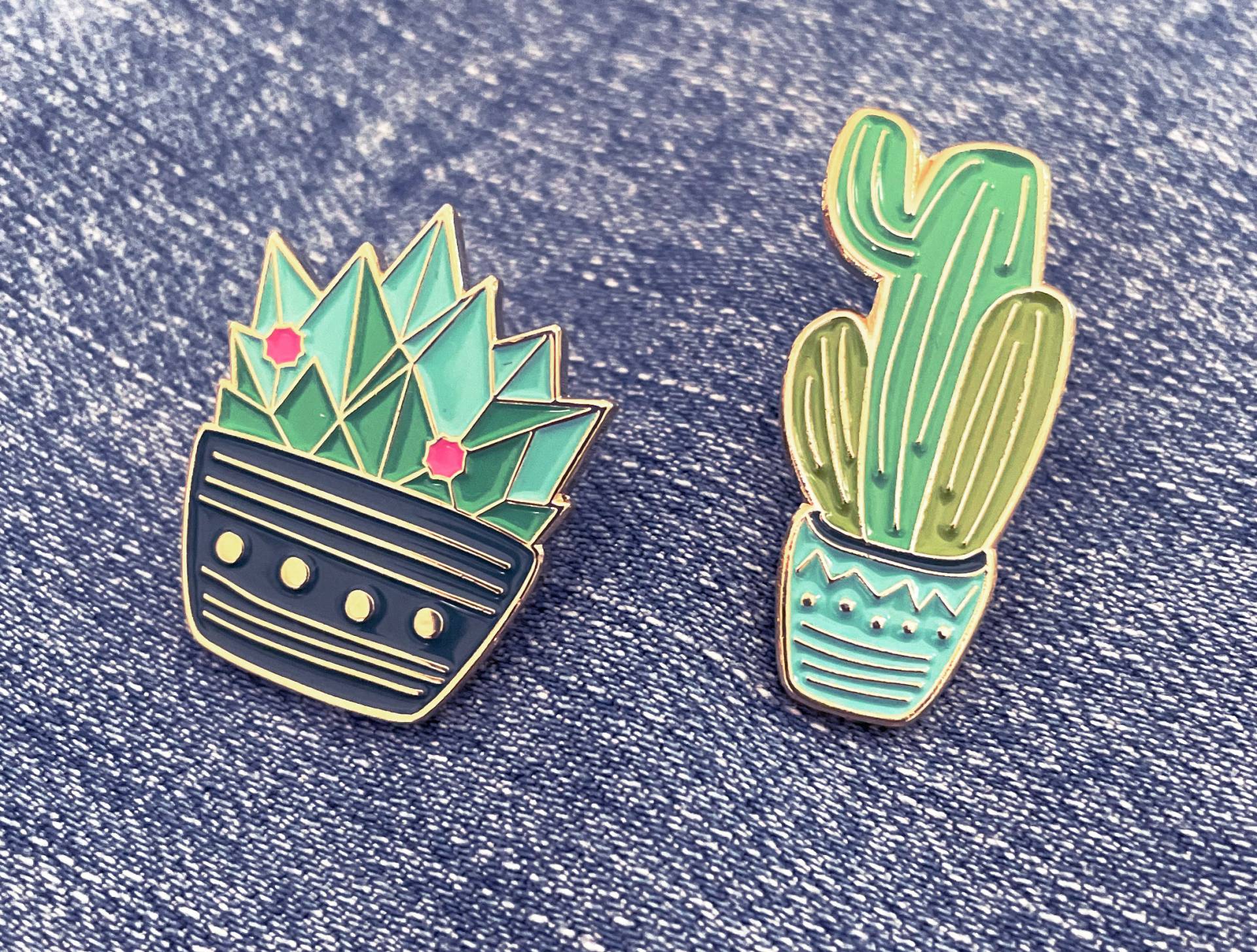 Kaktus Emaille Pin Anstecknadel Blau Türkis Kaktus Emaille Pin Anstecknadel Blau Türkis von PikiDearPrintCo