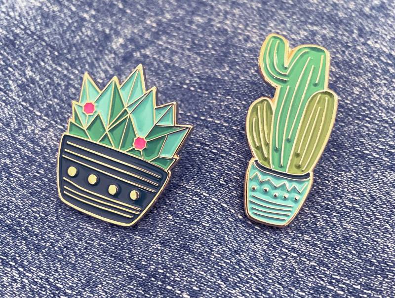 Kaktus Emaille Pin Anstecknadel Blau Türkis Kaktus Emaille Pin Anstecknadel Blau Türkis von PikiDearPrintCo