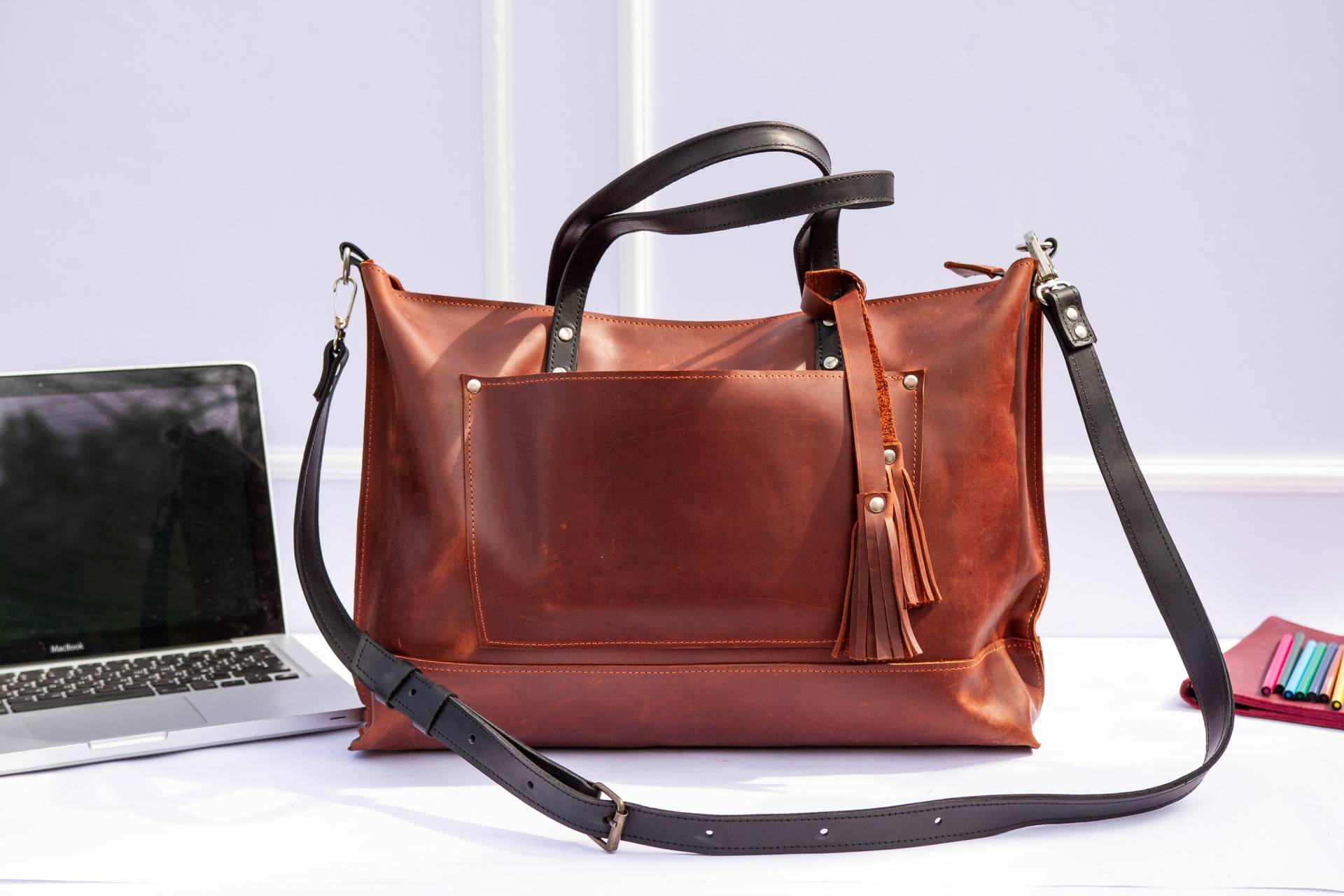 Große Ledertasche, Aktentasche, Laptoptasche, Große Ledertasche, Laptoptasche, Große Ledertasche, Große Ledertasche, Laptoptasche, Arbeitstasche von Pikore