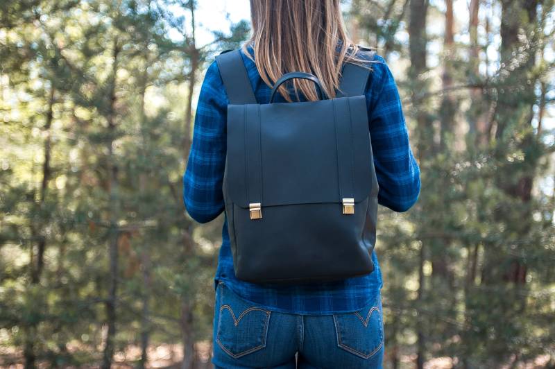 Leder Rucksack Frauen, Laptop Frauen Für Die Arbeit, Rucksäcke Reisen, Geldbörse von Pikore