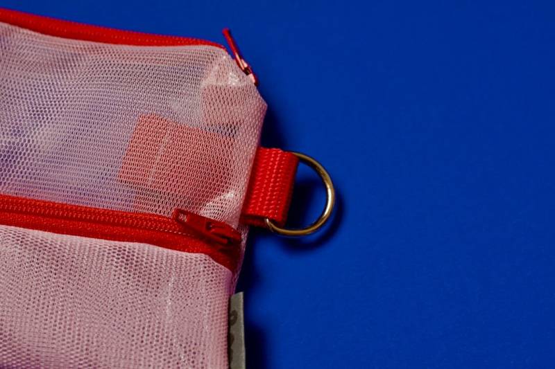 Big Jay - Pink & Red Purse With Two Zipppers von Pikto3000