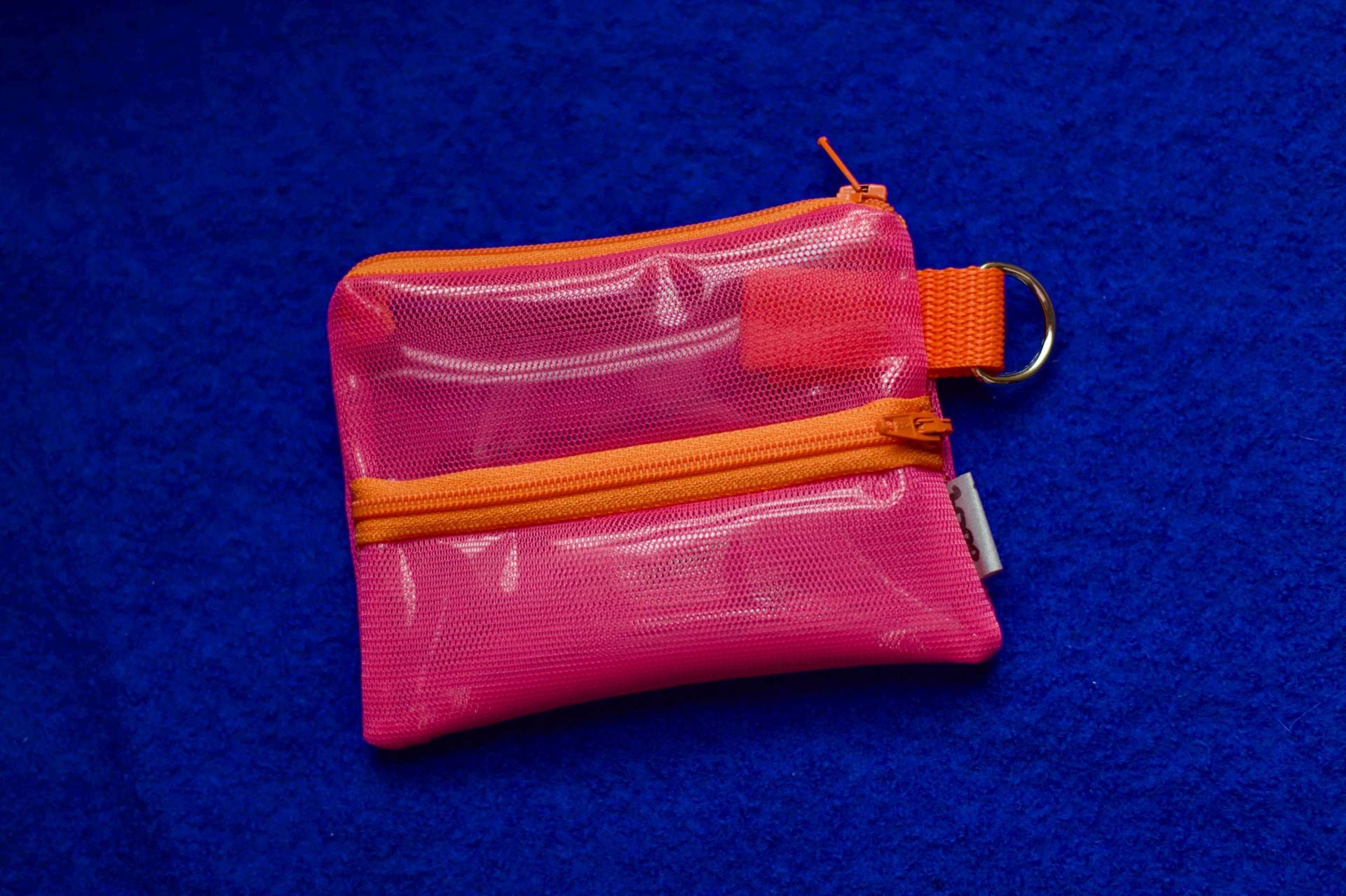 Midi Jay - Carott & Berry Juice Mesh Purse With Two Zipppers Midi Jay - Carott & Berry Juice Mesh Purse With Two Zipppers von Pikto3000