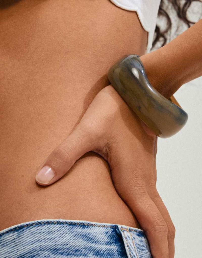 Pilgrim - Aase - Großer versilberter Armreif von Pilgrim