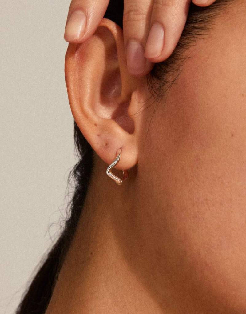 Pilgrim - Alberte - Versilberte Creolen von Pilgrim