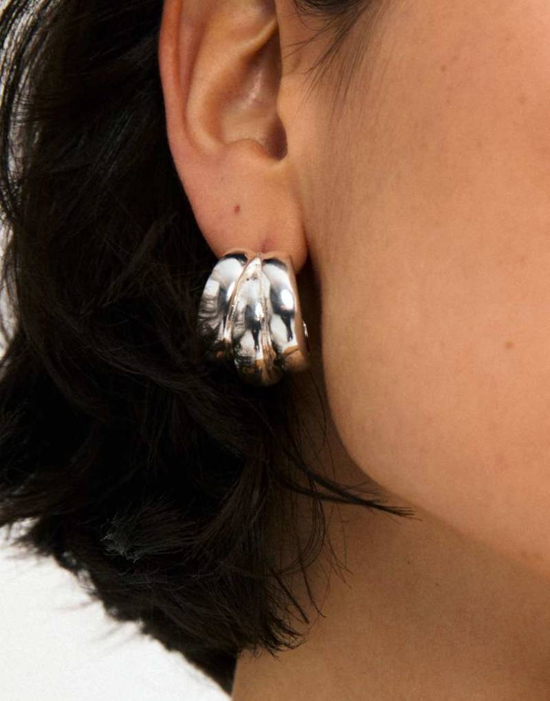 Pilgrim - Damia - Versilberte Ohrringe von Pilgrim