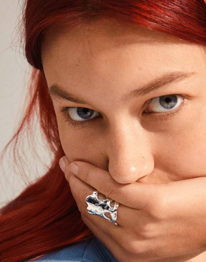 Pilgrim - Happy - Versilberter Ring mit natürlicher Form von Pilgrim