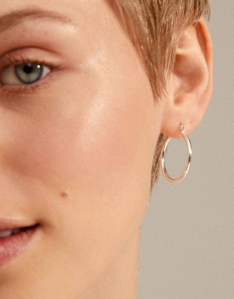 Pilgrim - Layla - Versilberte mittelgroße Creolen von Pilgrim