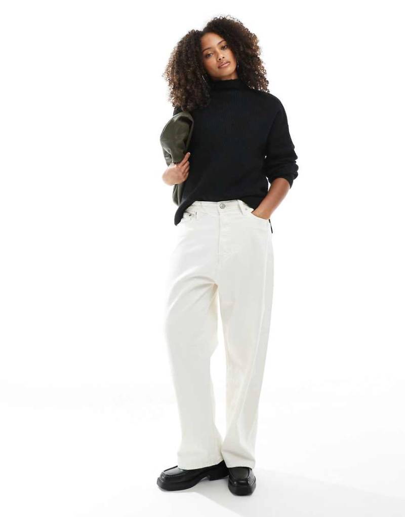 Pimkie - Hochgeschlossener Strickpullover in Schwarz mit Seitenschlitz von Pimkie