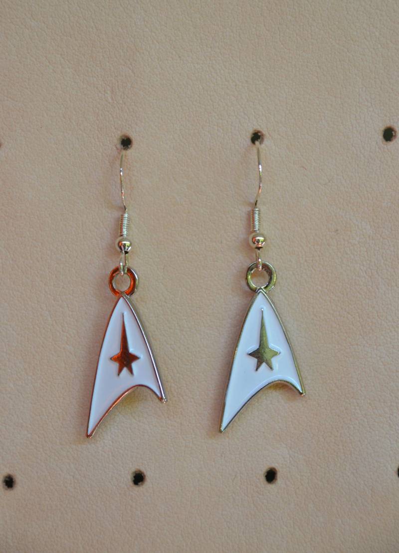Star Trek Style Earring Set White/Silver | Max.dim 45mm Enamel Metal Lapel Pin Badge Picard, Kirk, Starfleet U.s.s. Enterprise von PinManiaAT