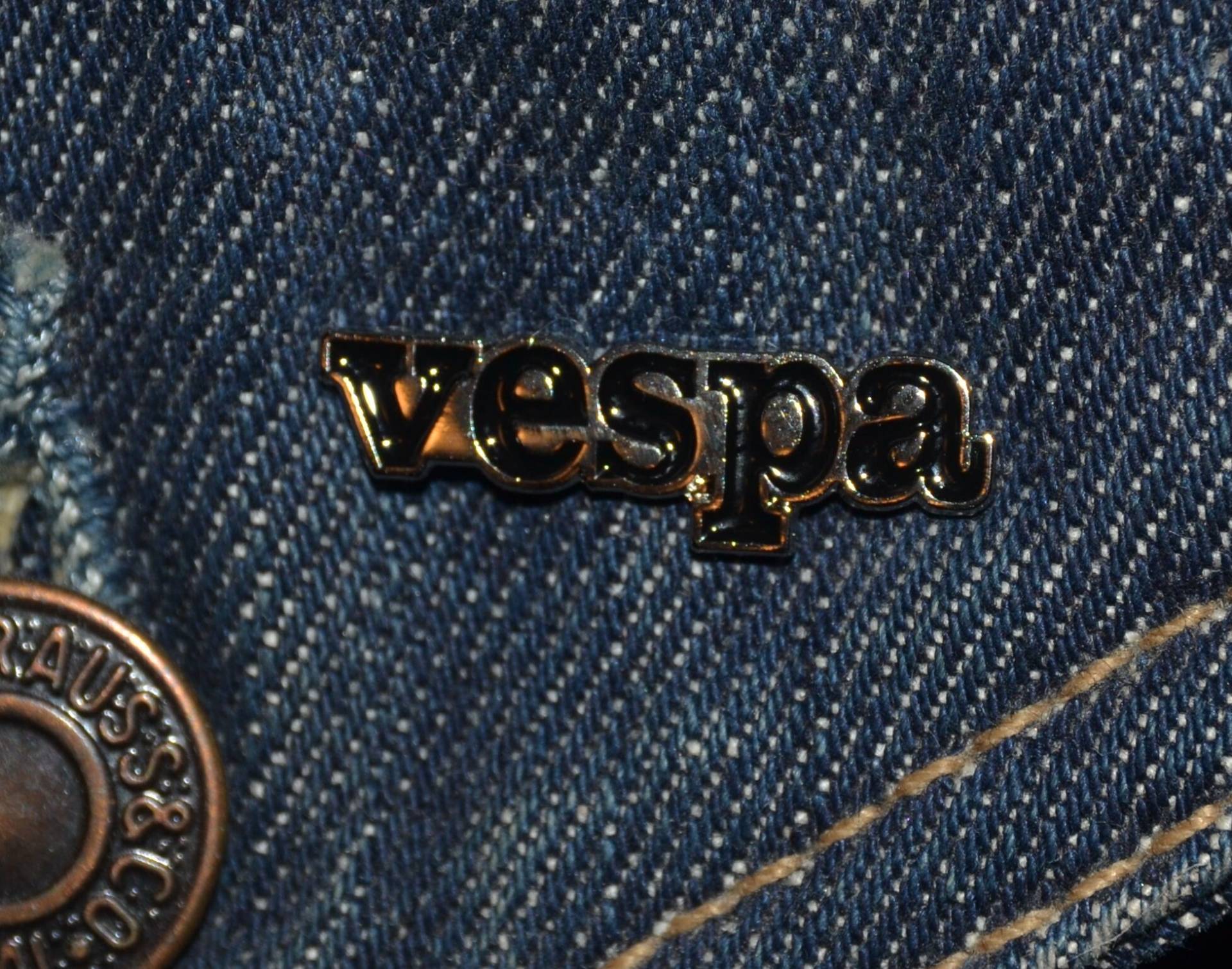 Vespa Shape Logo Pin Px Style New Design | Max.dim 25mm - Vintage Deadstock Enamel Metal Lapel Badge von PinManiaAT