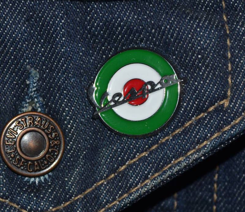 Vespa Target /Roundel Pin Italien Colours | Max.dim 26mm - Enamel Metal Lapel Badge Mc Ts von PinManiaAT