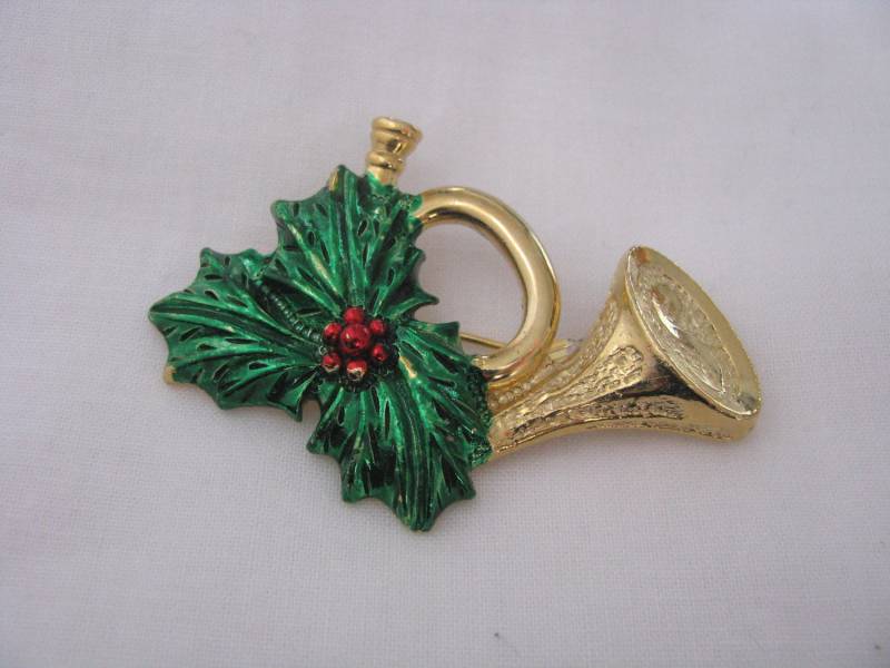 Gold Ton Waldhorn Pin Brosche Gerrys Vintage Christmas von PinMePins