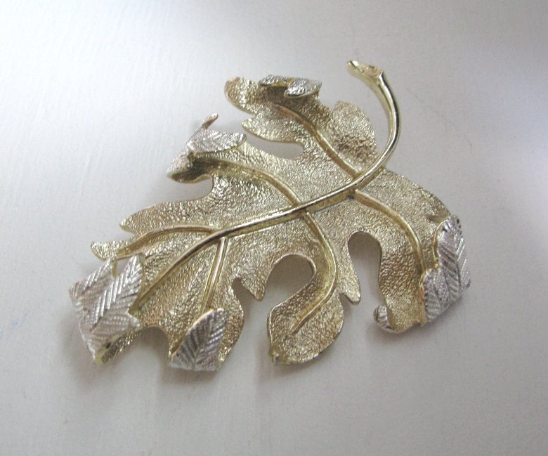 Vintage Gold & Silber Herbstblätter Windsong Brosche Anstecknadel Von Sarah Coventry von PinMePins