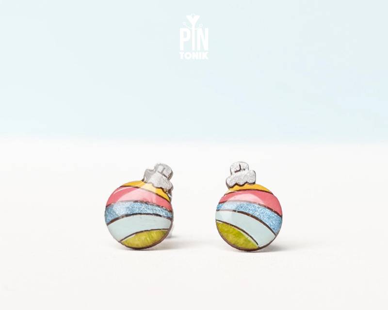 Retro Ornament Weihnachtsohrringe Mit Regenbogen - Christmas Stocking Stuffer von PinTonik