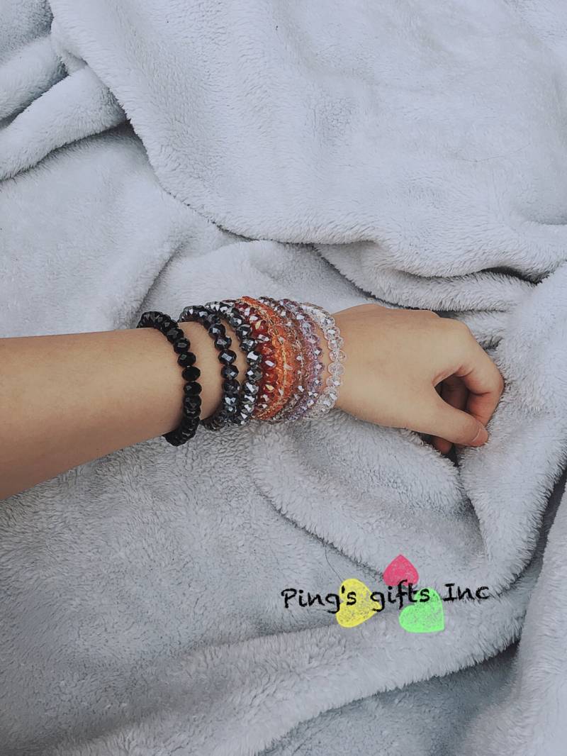 8 X Farbe Frau Crystal Charm Armreif Mode Armband Geschenk von PingsGifts