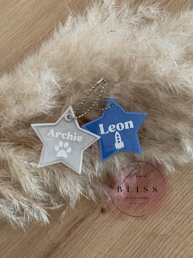 Reflektor Personalisiert | Reflektierender Stern Anhänger Kinder Einschulung Hundeleine Hund Tier Sicherheit Reflektor Personalisiert | Reflektierender Stern Anhänger Kinder Einschulung Hundeleine Hund Tier Sicherheit von PinkBlissHandmade