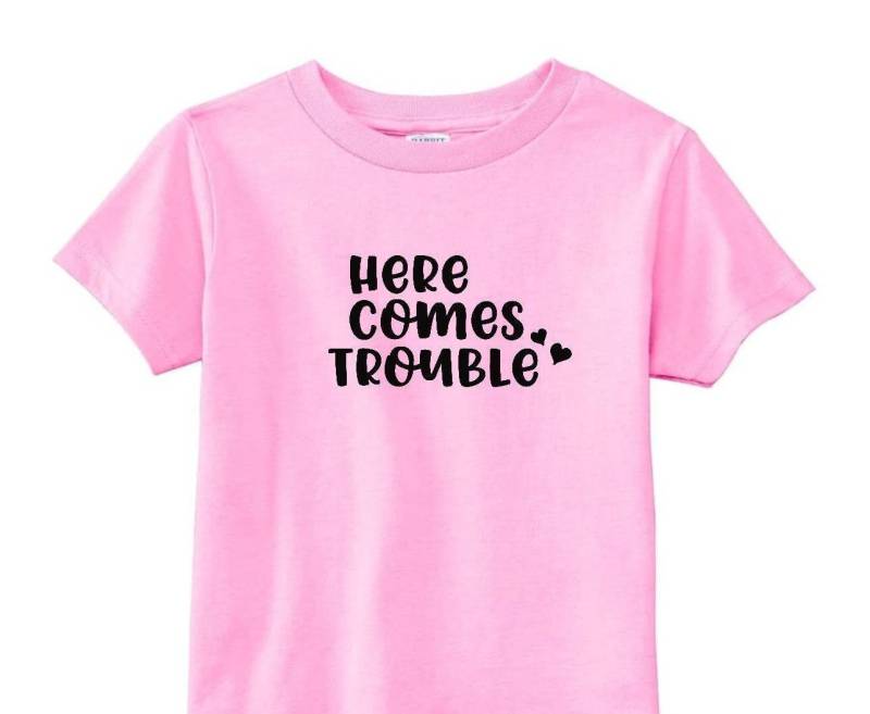 Here Comes Trouble Kids Bügelbild Aufkleber Sticker von PinkBlushDecals