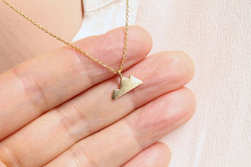 Bergkette in Gold/Silber, Layering Halskette, Abenteuer Berg Charm, Form, Geschenk Frauen von PinkChemistry