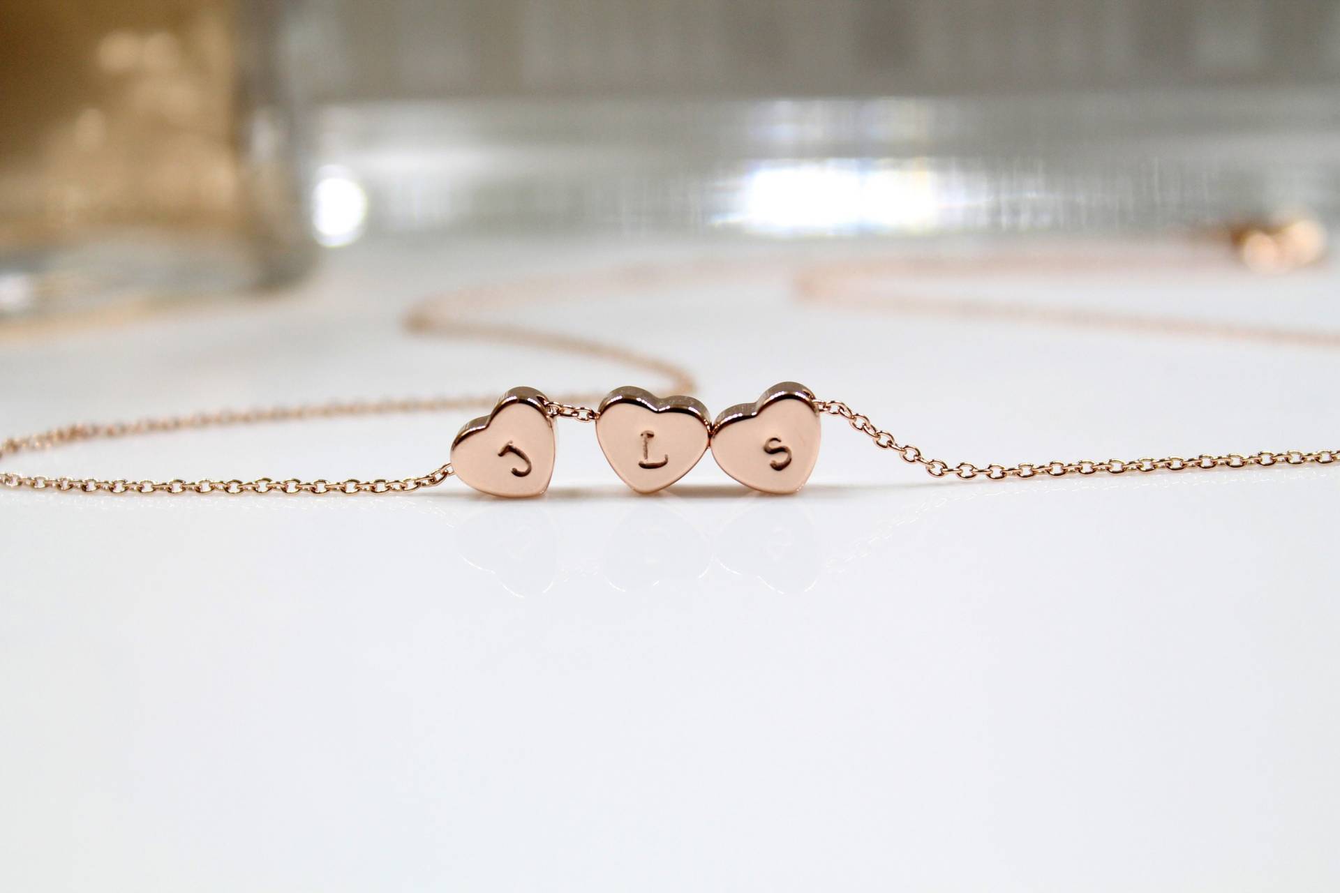 Drei Herzen Halskette, Gold Silber Rose Herz Drei Farben Herzen, Initialed Hand Gestempelt Initialen von PinkChemistry