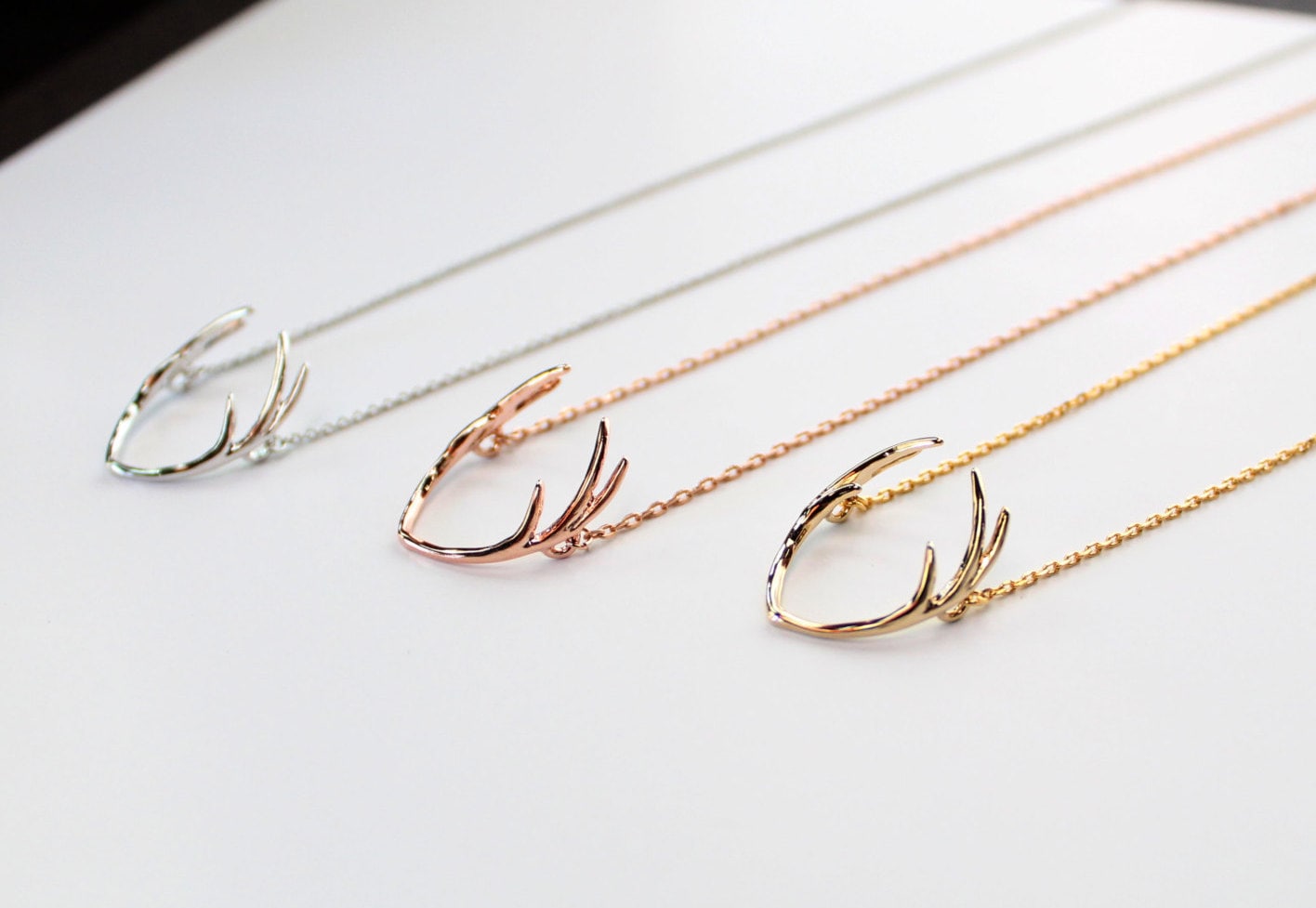 Geweih Halskette, Gold Gefüllt/sterling Silber/Rose Gefüllt Kette, Hirschgeweih Anhänger, Halsketten, Rentier, Reh-Kopf-Kette von PinkChemistry