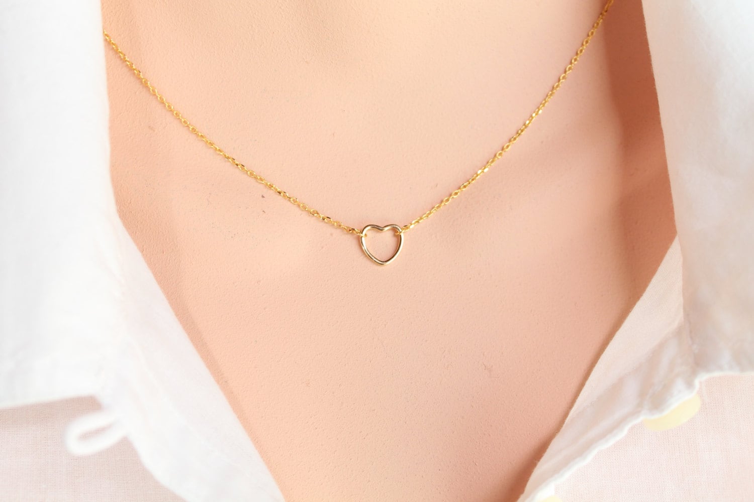 Gold Offene Herz Halskette, Minimalist Floating Heart Hochzeit, Brautjungfer Geschenk von PinkChemistry