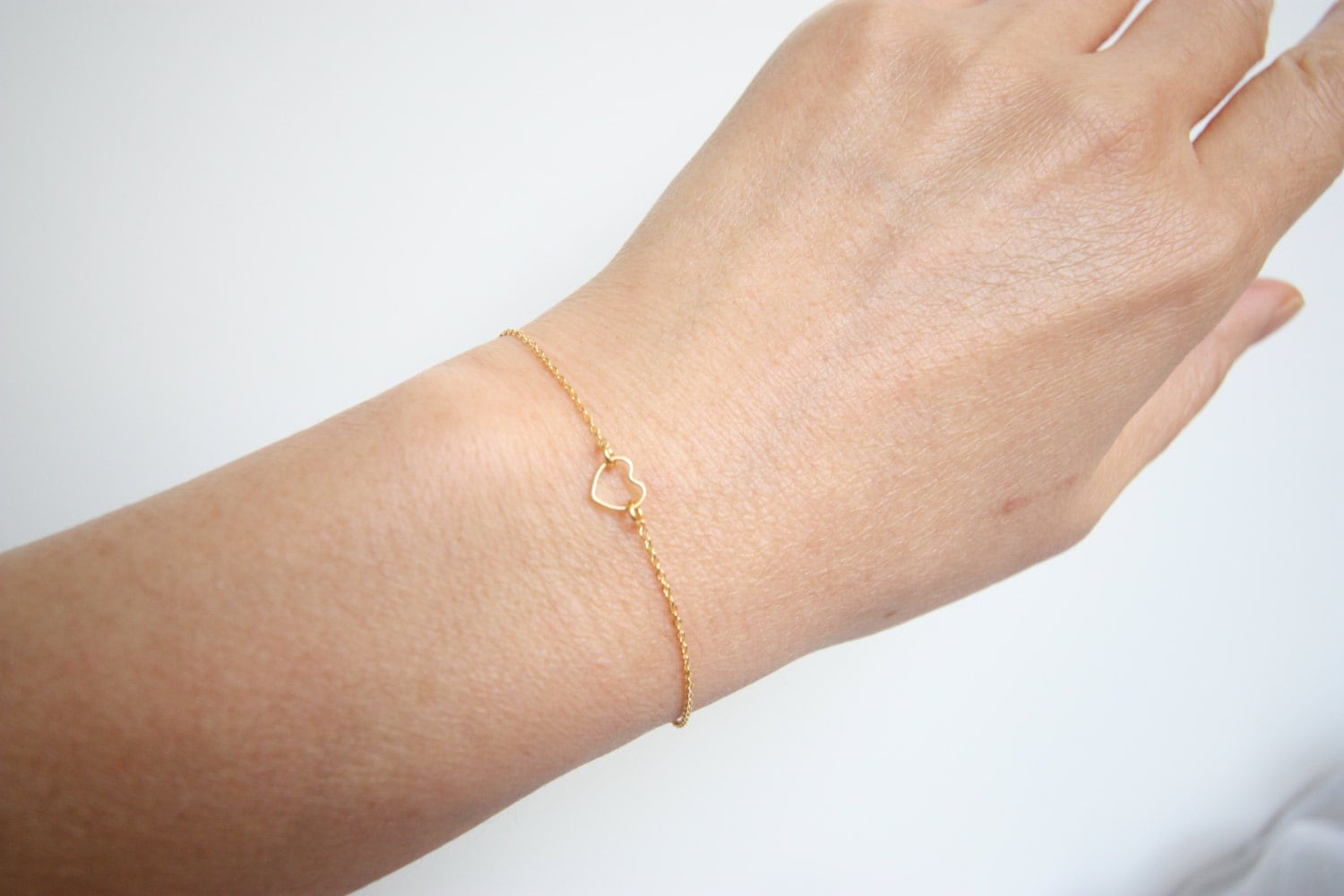 Winziges Offenes Herz Armband, Minimalist Gold Hochzeit, Brautjungfer Geschenk von PinkChemistry