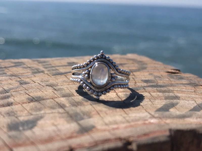 Mondsteinmondstein Prinzessinmondstein Edelsteindesignerkroneaufwendiger Ring, Sterling Silber Statement Muttertagsgeschenk von PinkCityJewelers