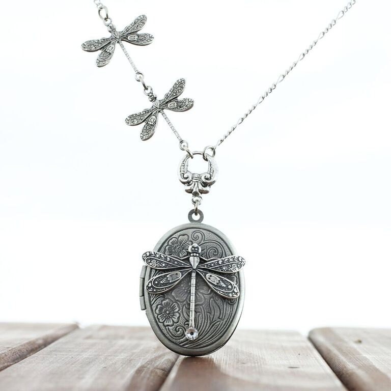 Vintage Libelle Locket Halskette Antik Silber Ton Swarovski Kristall von PinkLaLou