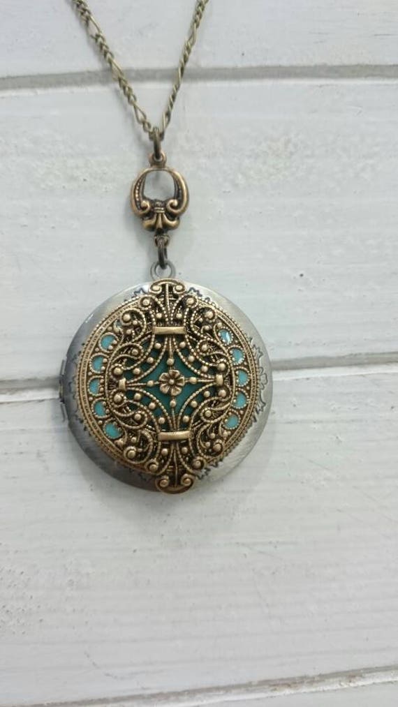 Vintage Style Medaillon Antikes Silber Ton & Messing, Andenken Schmuck Steampunk Türkis Unisex von PinkLaLou