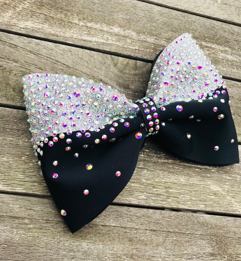 4 "Glitzer Strass Tropfenschleife 4 "Glitzer Strass Tropfenschleife von PinkPalmCheerBows