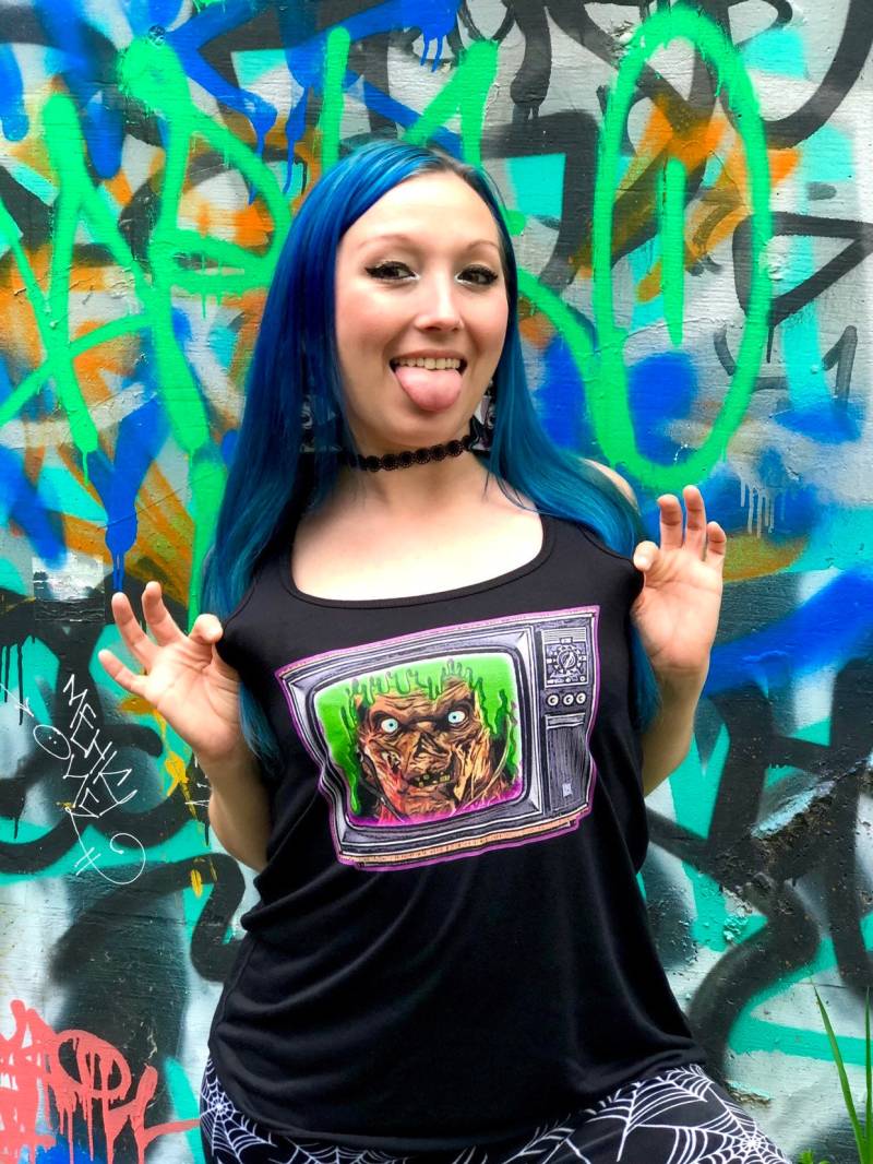 Fernsehen Terror Frauen Racerback Tank Fernsehen Terror Frauen Racerback Tank von PinkPandemonium