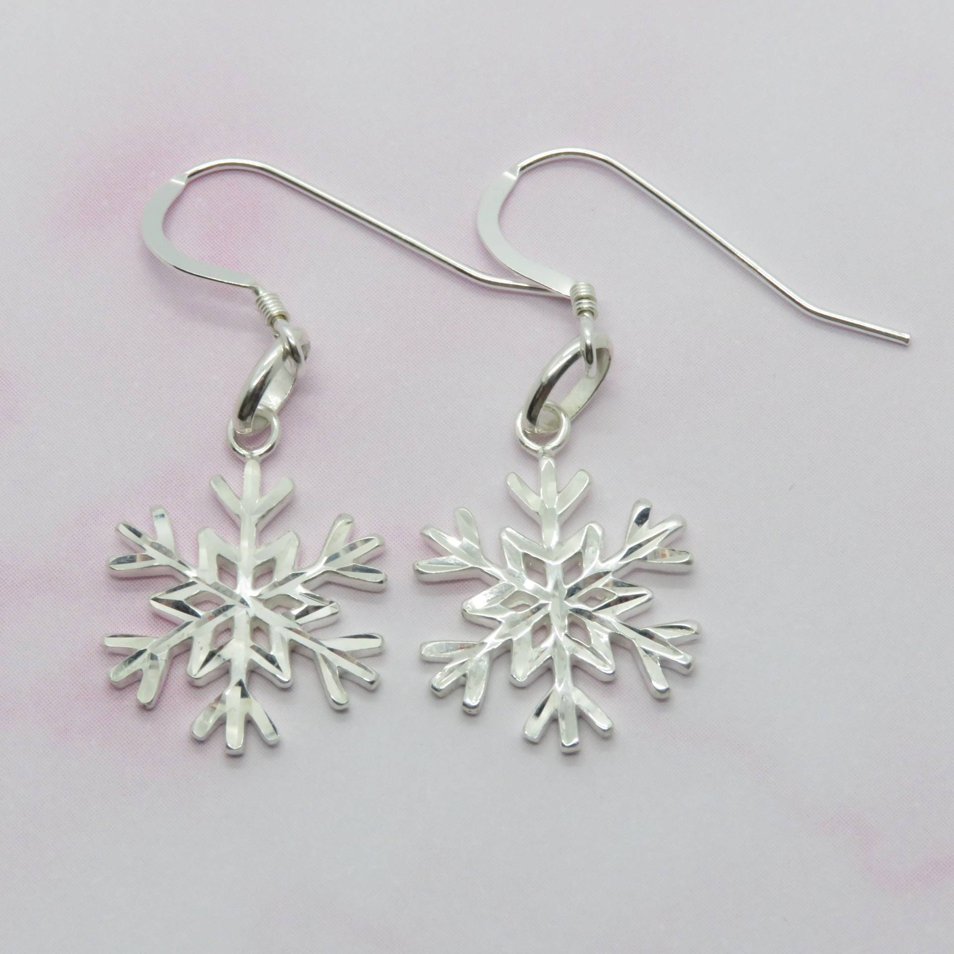 sterling Silber 925 Schneeflocke Ohrringe Sparkly Winter Christmas Charms von PinkRoseAccessories