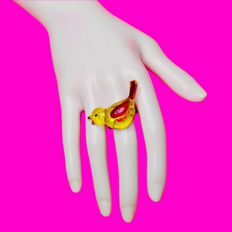 Kleiner Hübscher Wie Ein Vogel Fink Meisen Gartenparty Cottagecore Verstellbarer Glas Charm Ring von PinkSkullCA