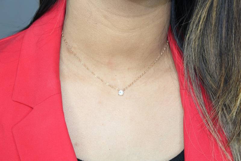 Rose Gold Floating Diamant Cz Halskette-Rose Solitaire Kette-Zierliche Halskette-Gift von PinkSlate