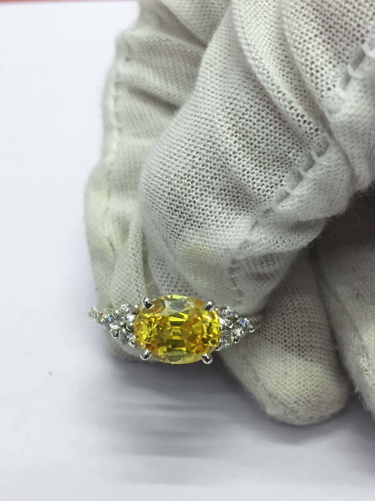 Natürlicher Gelber Saphir/Pukhraj 4, 50 Karat Ring, 925 Sterling Silber, Handgemachter Ring Für Männer Und Frauen, Weihnachtsgeschenk Natürlicher Gelber Saphir/Pukhraj 4, 50 Karat Ring, 925 Sterling Silber, Handgemachter Ring Für Männer Und Frauen, Weihnachtsgeschenk von Pinkcitygemindia