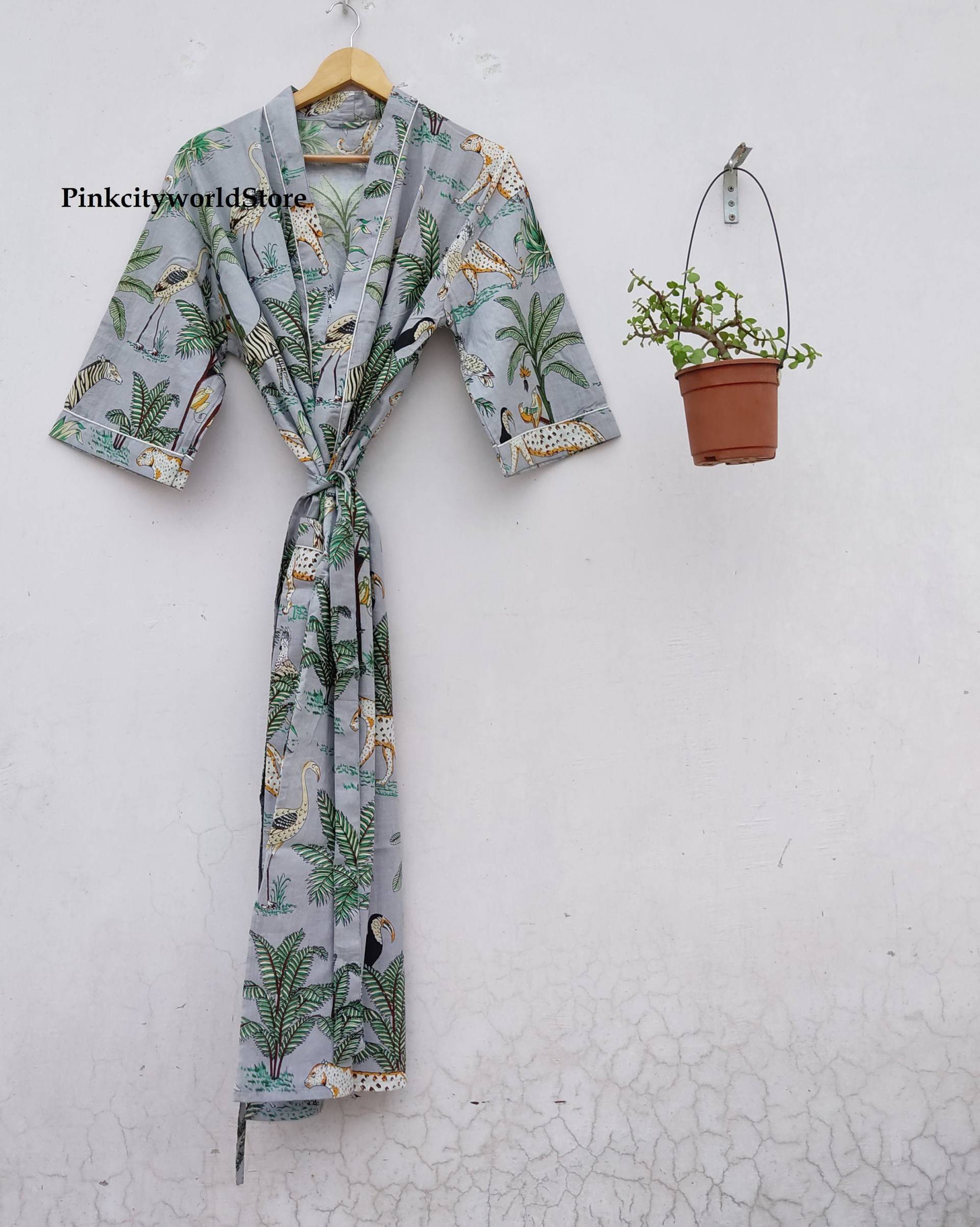 Dschungel Safari Print Baumwolle Kimono Robe|Brautjungfer Kleid|Nachthemd|Einheitsgröße Robe|Unisex von PinkcityworldStore