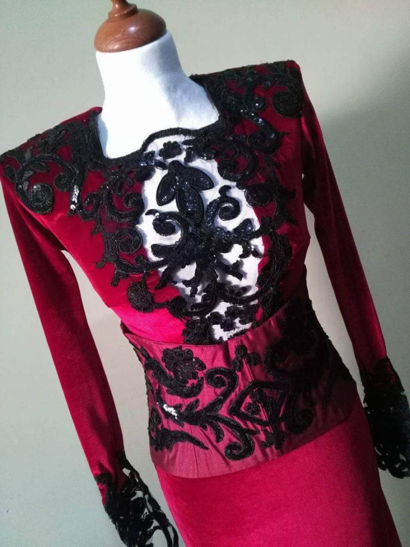 Es War Einmal Königin von PinkingShearsCostume