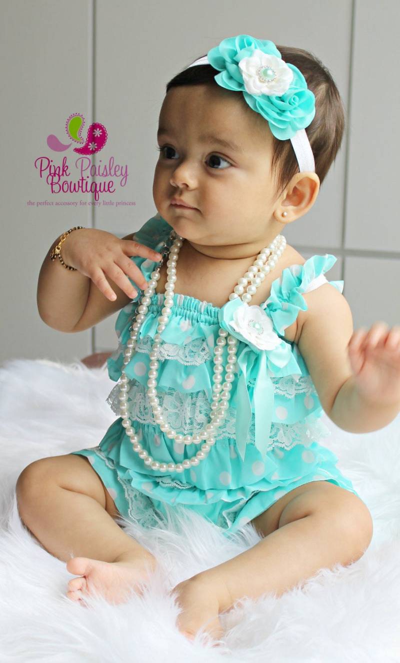 Aqua Polka Dot Baby Strampler Rüschen Spitze 1 von Pinkpaisleybowtique