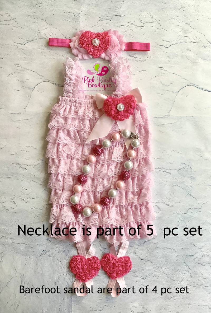 Baby Mädchen Rosa Spitze Strampler Set Valentinstag Outfit von Pinkpaisleybowtique