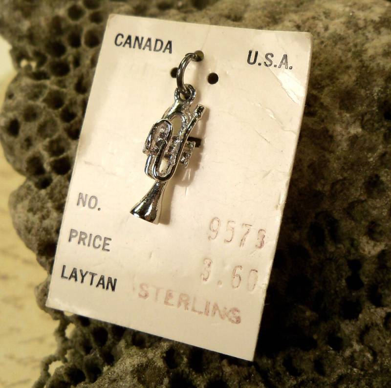Jahrgang Trompete Horn Massiv Sterlingsilber Anhänger Für Armband Deadstock von PinkyAGoGo