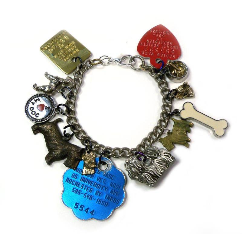 Jeder Hund Hat Seinen Tag Charm Armband Valentinsgeschenk Hundemarke 12 Welpen Thema Charme Jeder Hund Hat Seinen Tag Charm Armband Valentinsgeschenk Hundemarke 12 Welpen Thema Charme von PinkyAGoGo