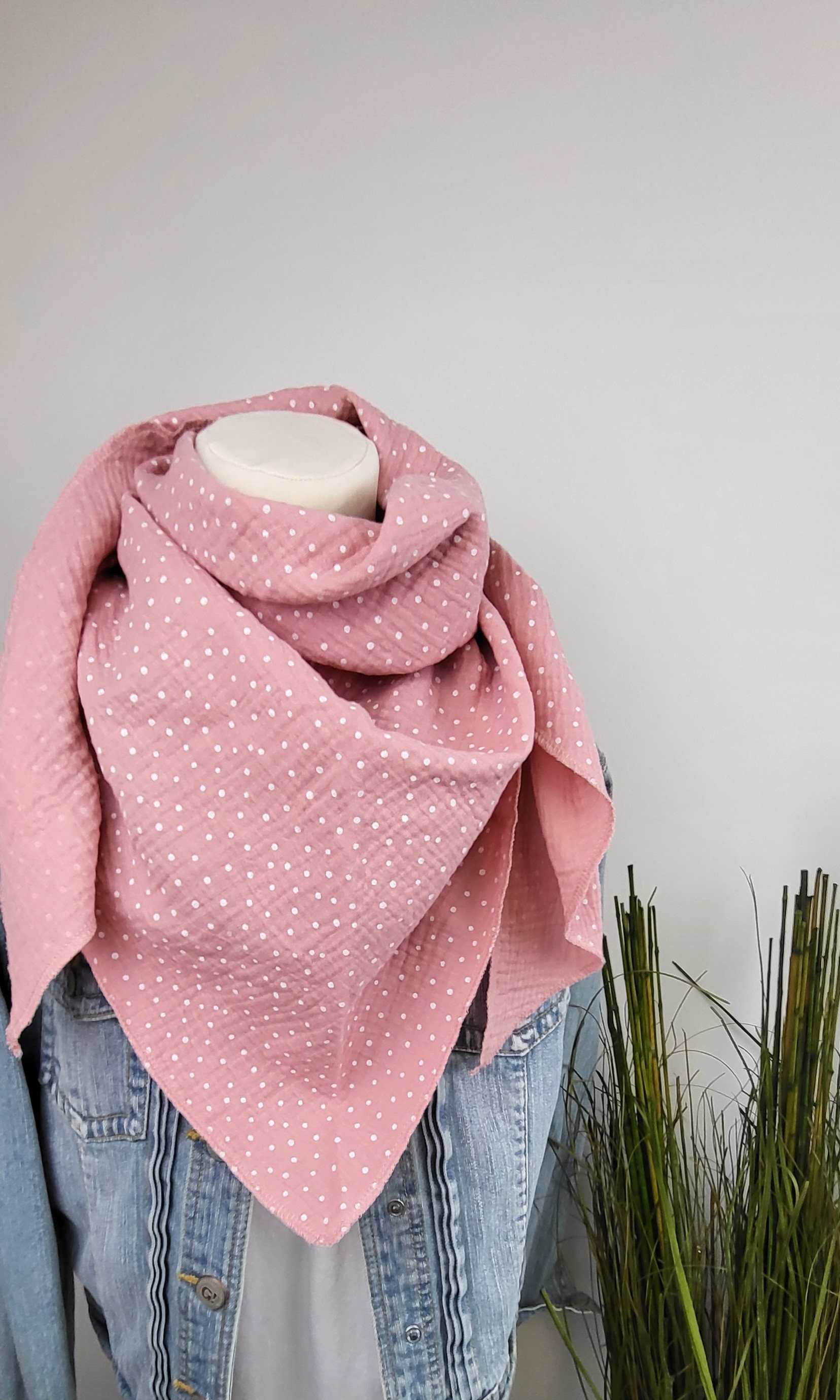 Musselintuch Für Kinder in Rosa, Sommerkollektion, Dreieckstuch Teenie, Leichter Musselin Schal Rose Gepunktet Frühjahr/Sommer von PinkysWelt