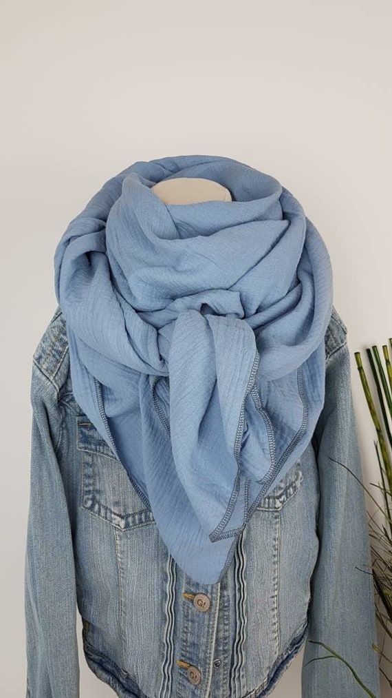 Musselintuch Xxl in Hellblau, Dreieckstuch Aus Musselin, Damen Musselinschal, Halstuch Für Den Winter Helllblau von PinkysWelt