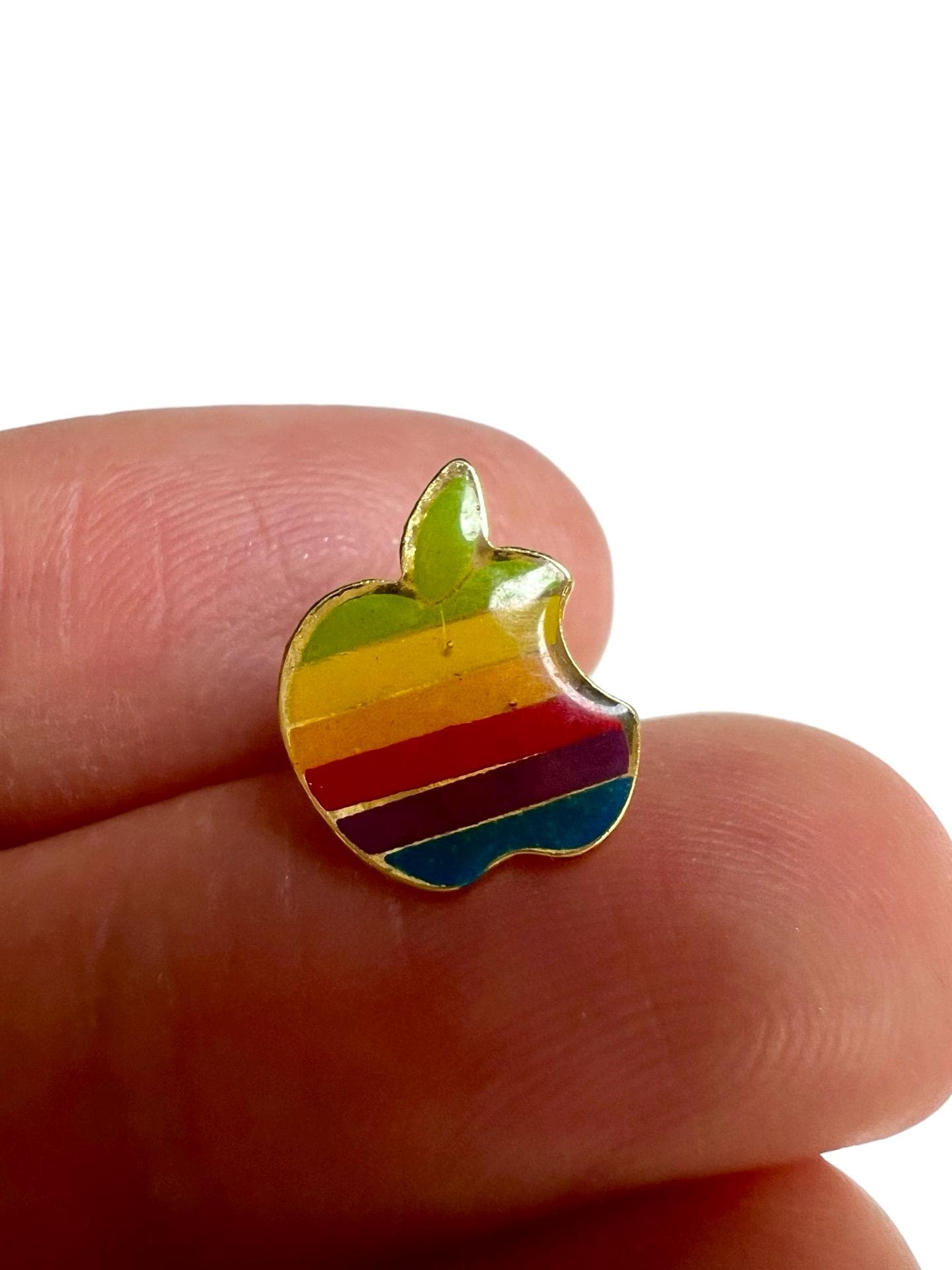 Vintage Apple Computer Logo Pin Retro Tech Sammlerstück Vintage Apple Computer Logo Pin Retro Tech Sammlerstück von PinsAndSins