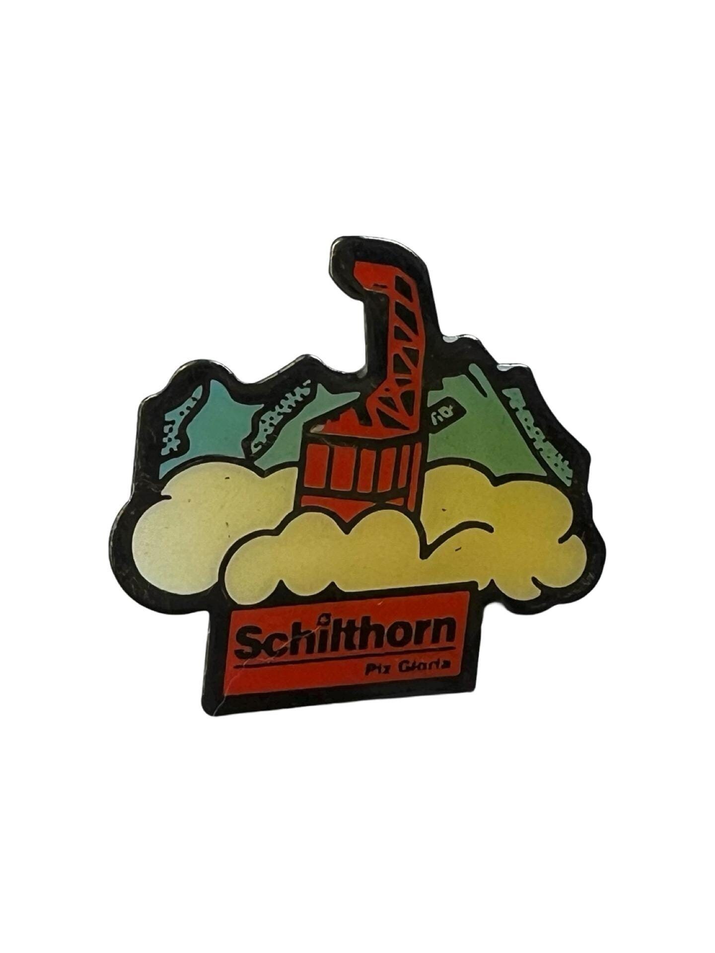 Vintage Bergbahn Schilthorn Piz Gloria Anstecknadel Schweizer Alpen Souvenir von PinsAndSins