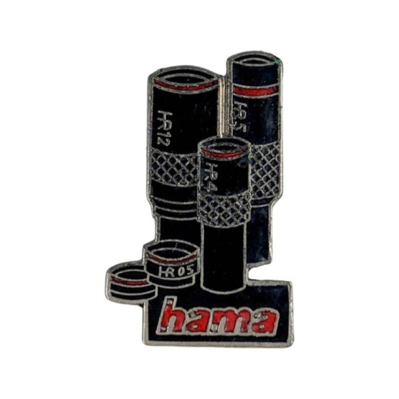 Vintage Hama Kameralinse Emaille Pin Retro Tech Geschenk von PinsAndSins