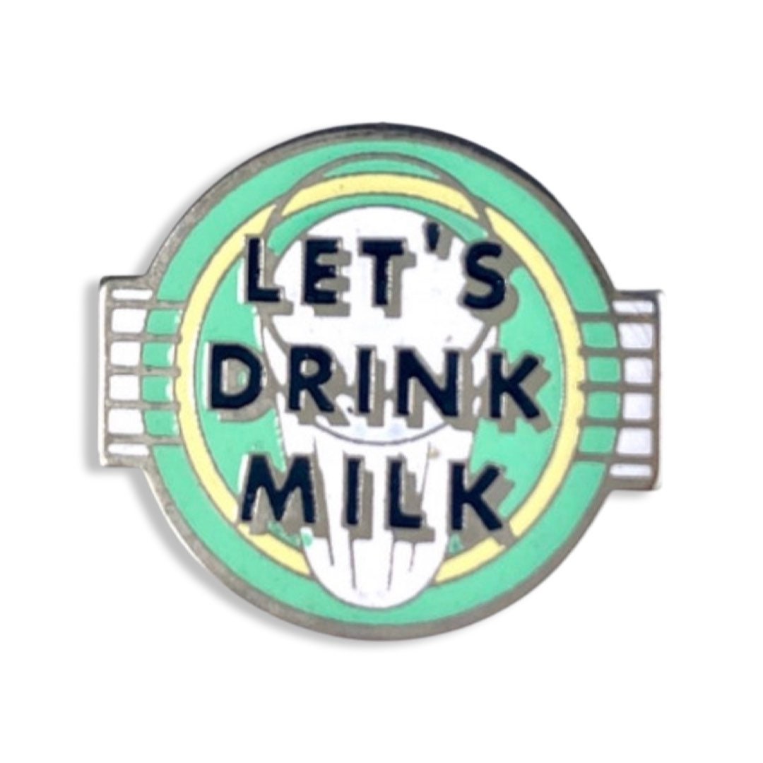 Vintage "Let's Drink Milk' Emaille Anstecker Molkerei Werbung von PinsAndSins