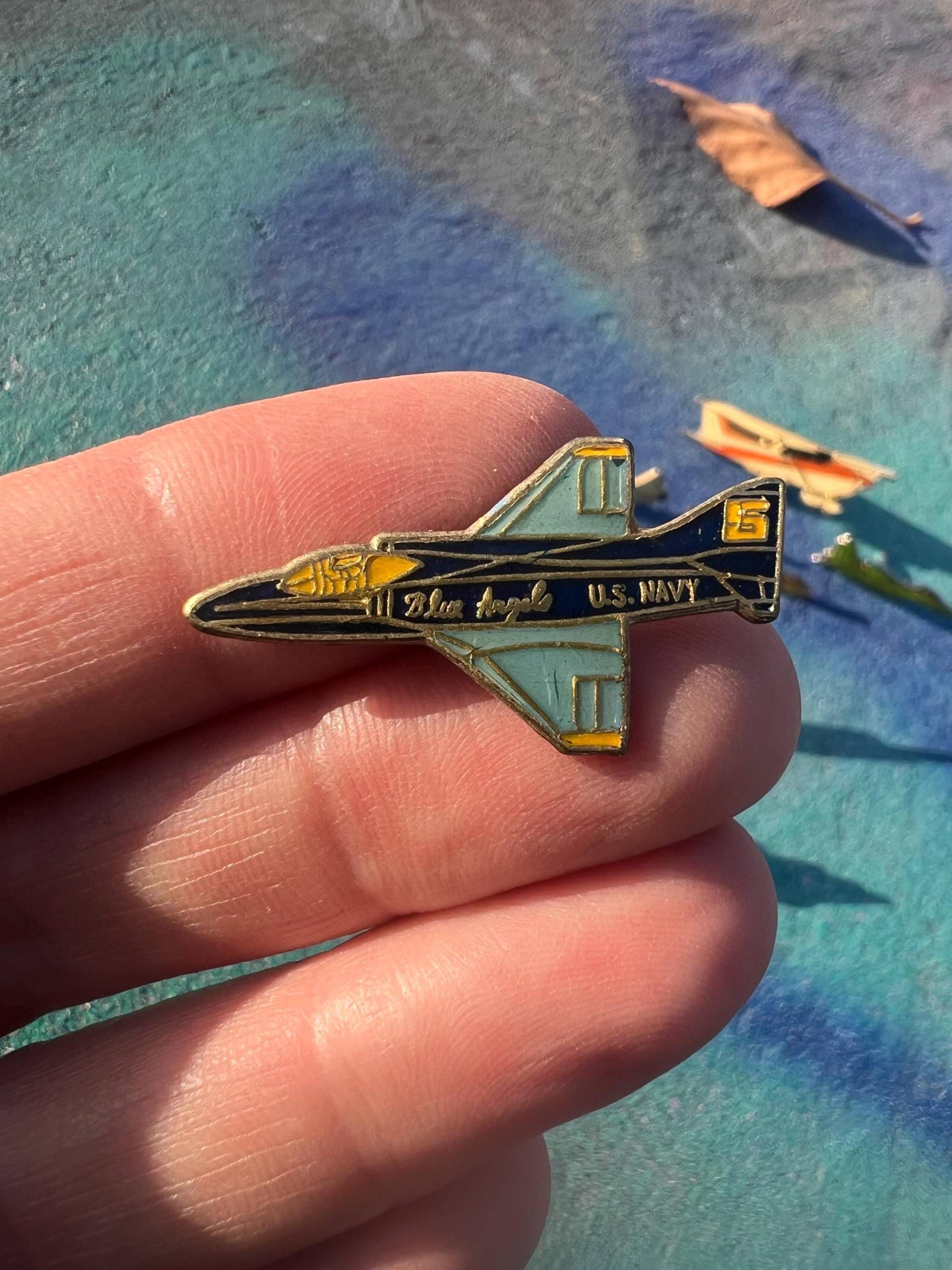 Vintage Navy Blue Angels Usa Emaille Pin, Geschenk Für Piloten von PinsAndSins